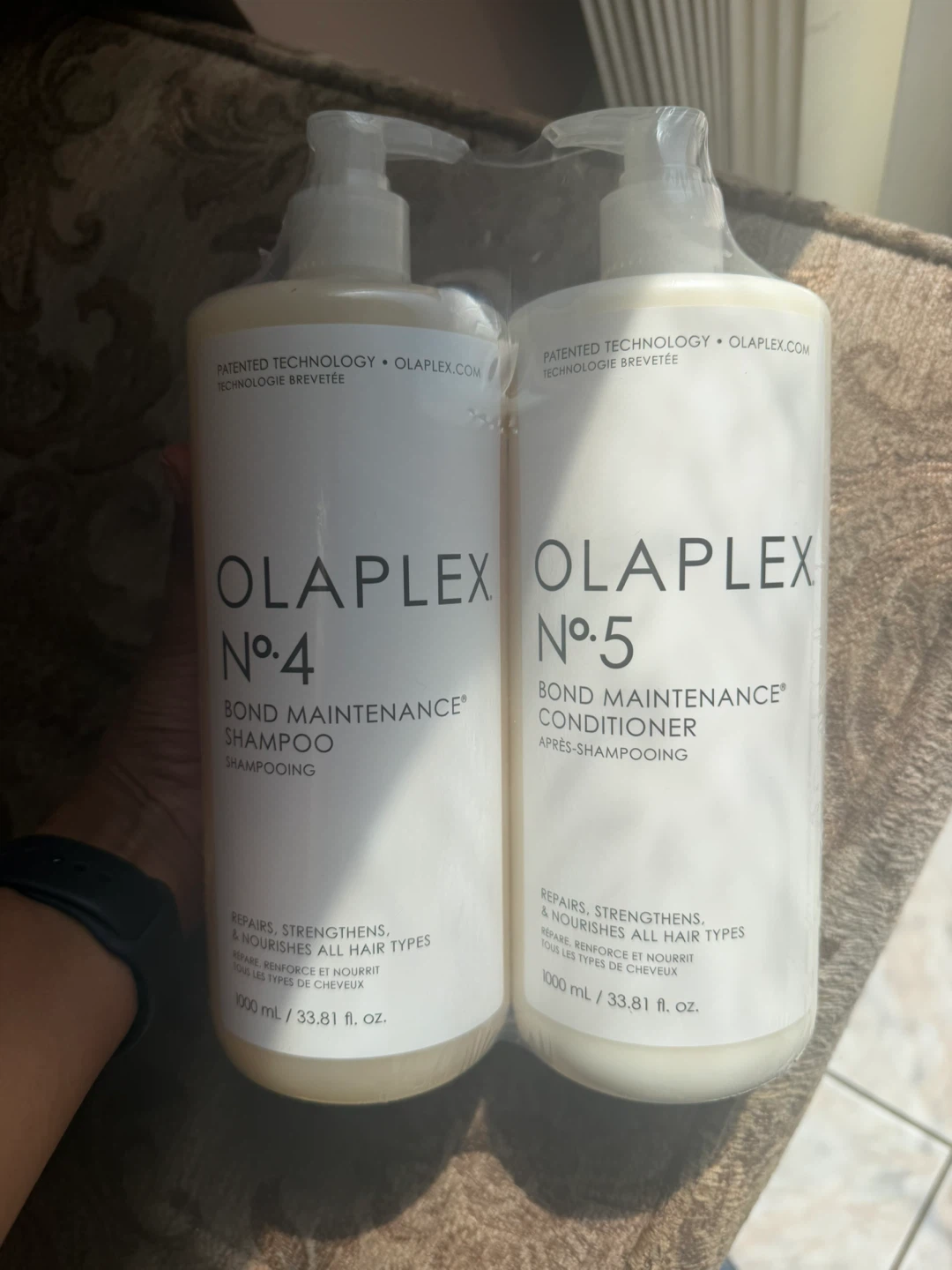 Olaplex No.4 & No.5 Bond Maintenance Shampoo & Conditioner Set - photo 2
