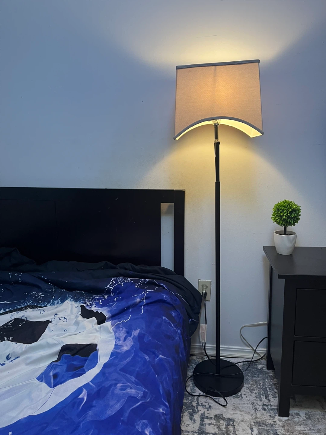 Black Floor Lamp with Beige Shade - photo 2
