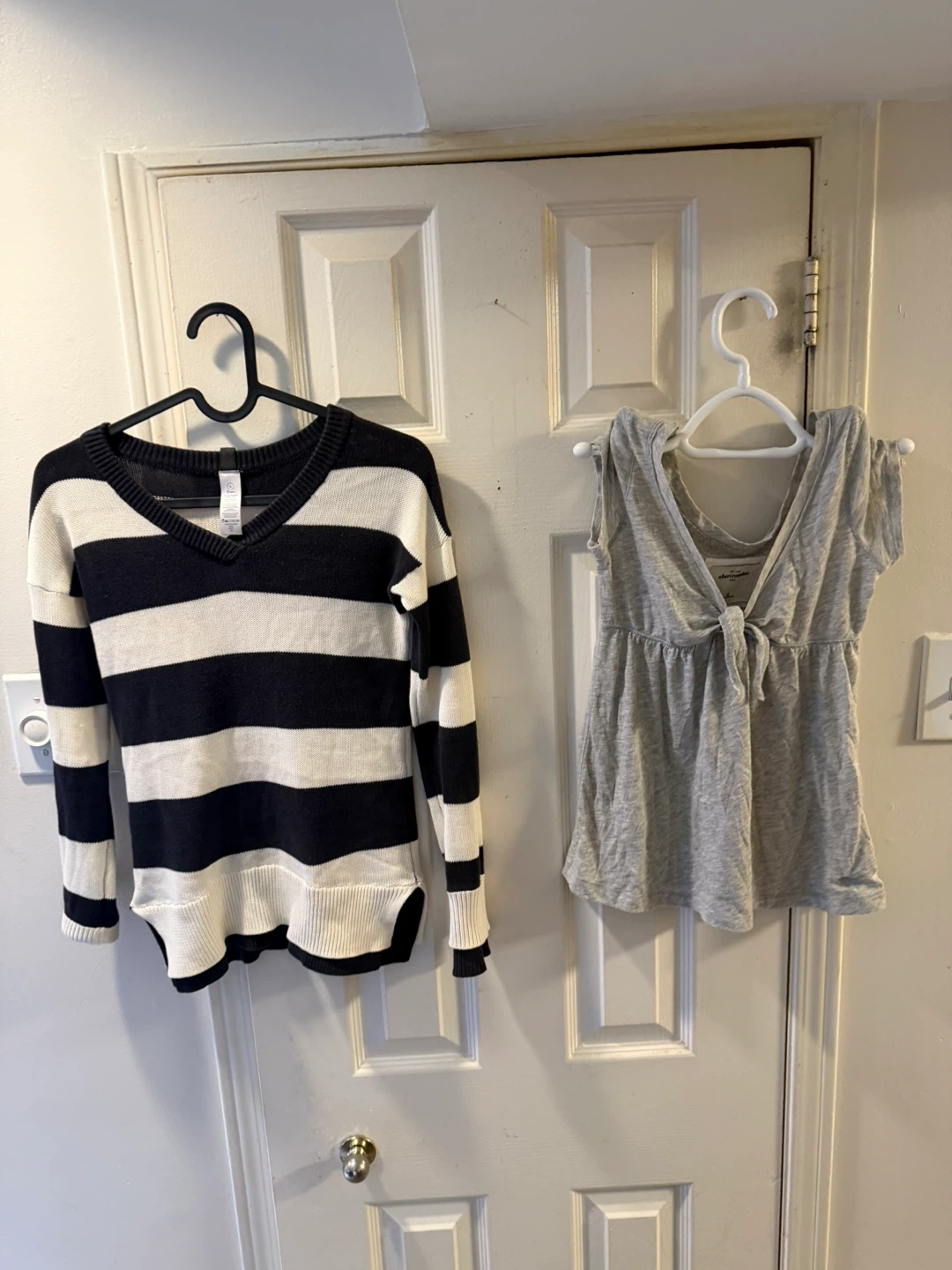 Bundle of 5 Kids Tops - photo 2