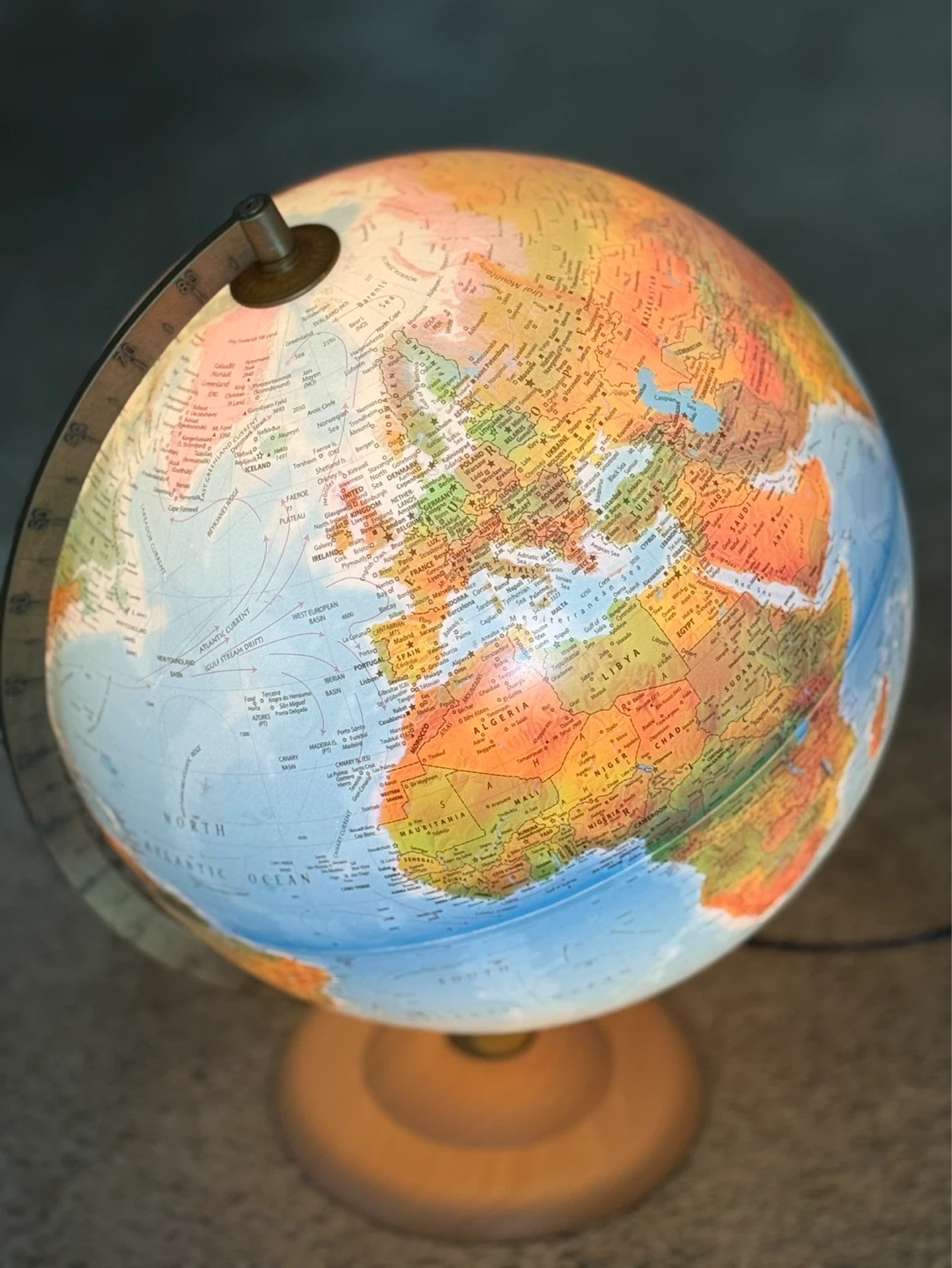 Illuminated World Globe - photo 3