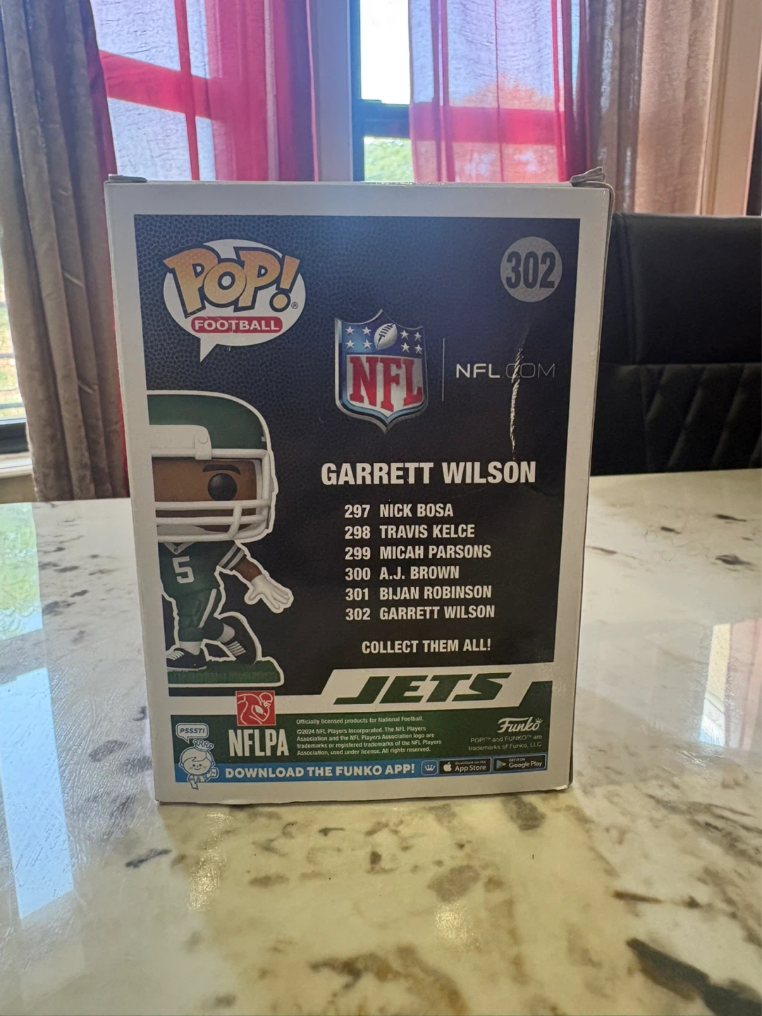 Funko Pop! Football Garrett Wilson #302 - photo 3