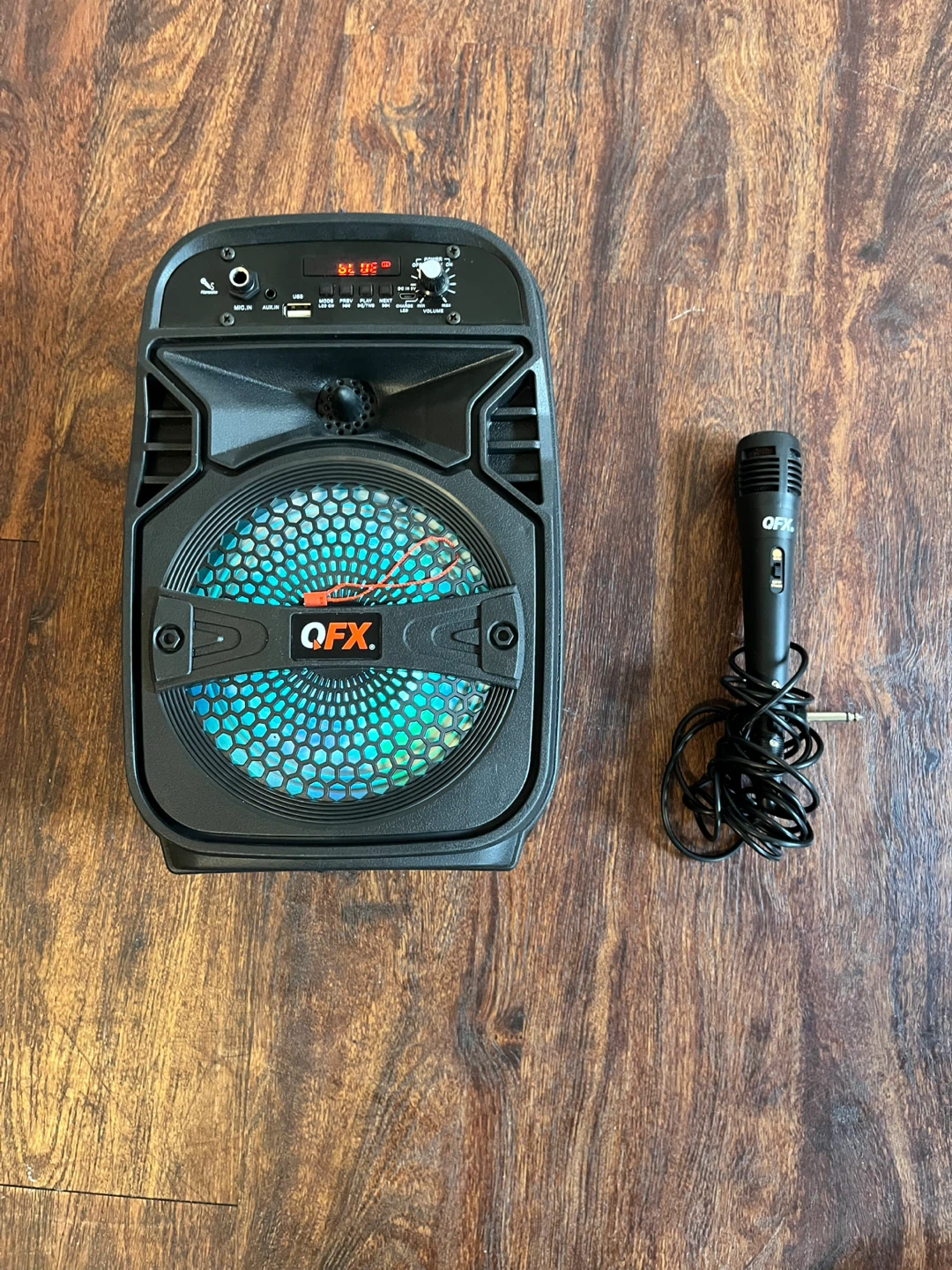 QFX BT-65 6.5" Rechargeable Bluetooth Speaker with Microphone - photo 2
