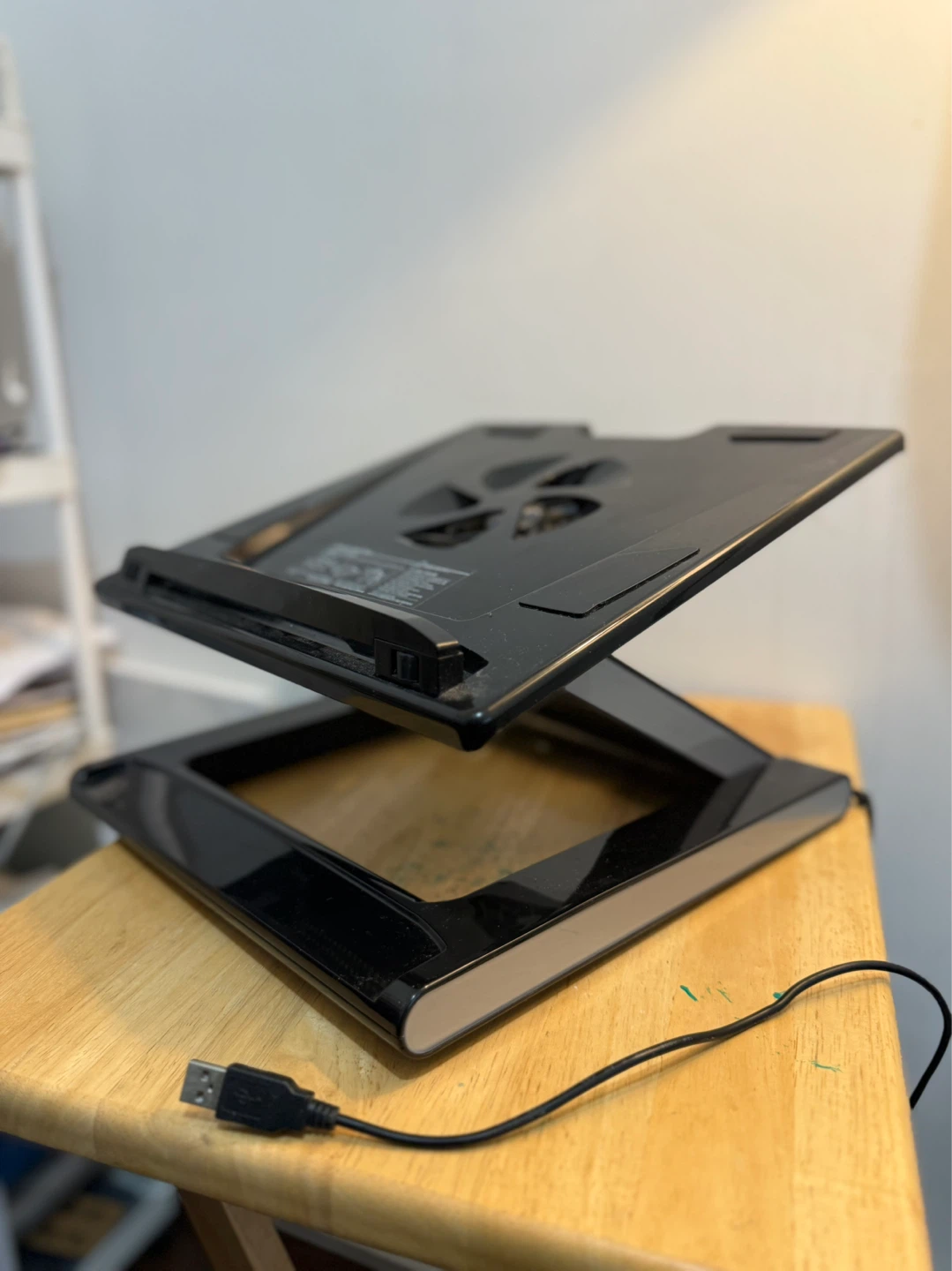 Laptop cooling stand - photo 3