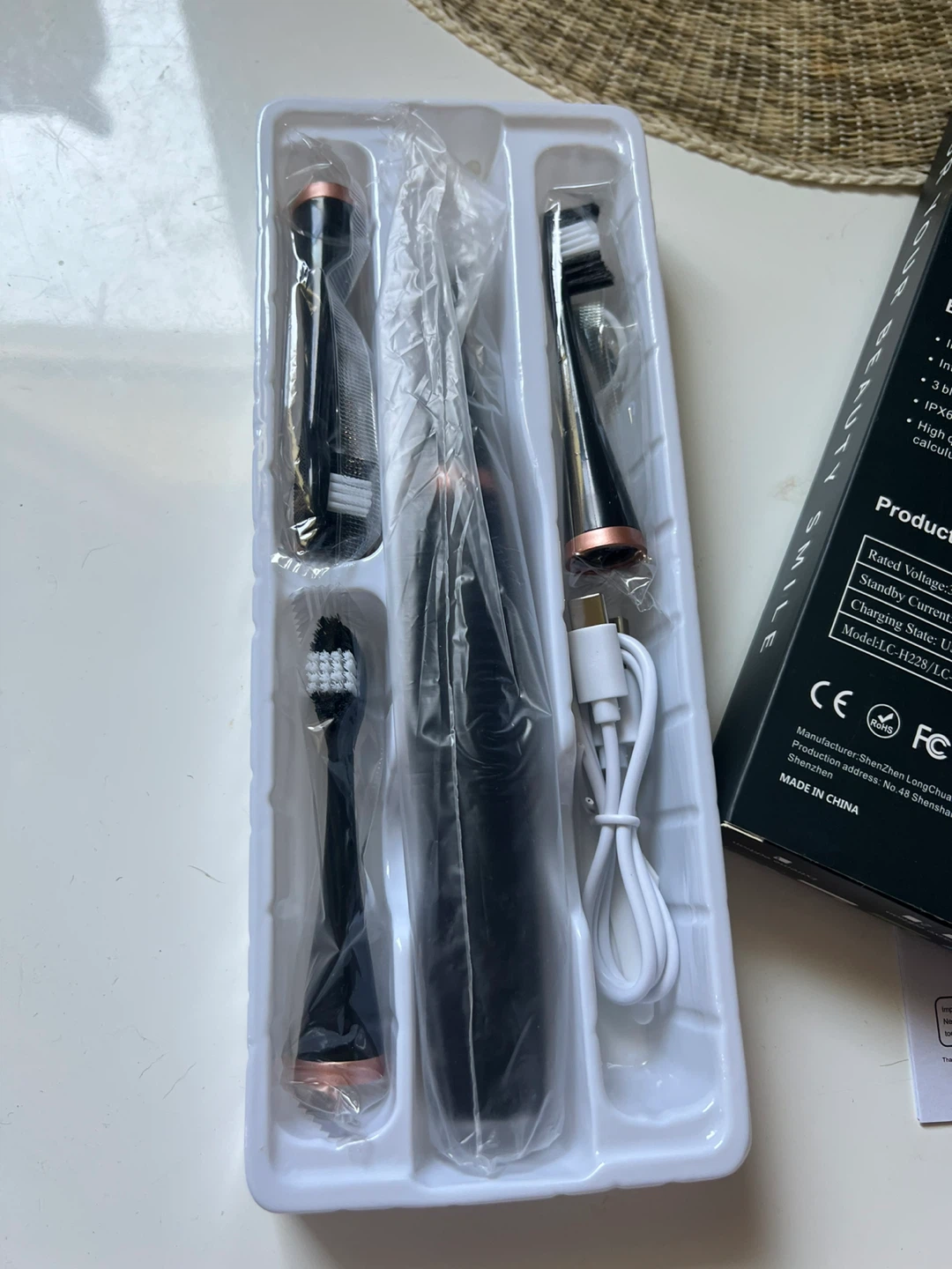 Brand new Electric Teeth Cleaner Set - photo 2