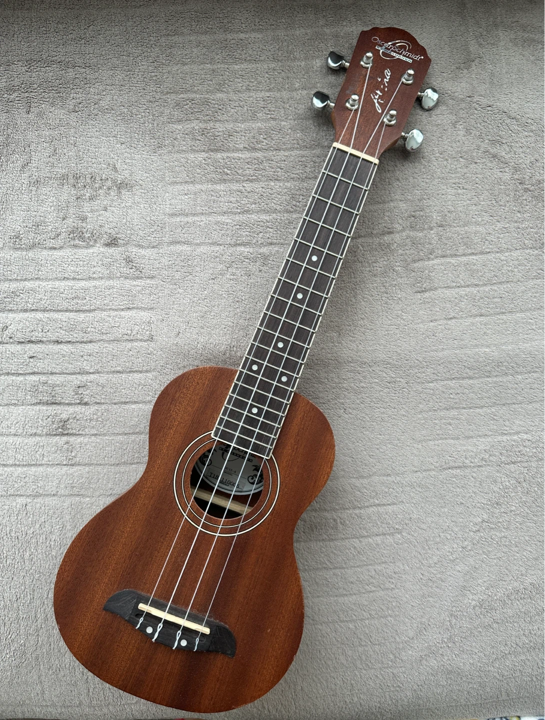 Oscar Schmidt OU12-A Ukulele by Washburn