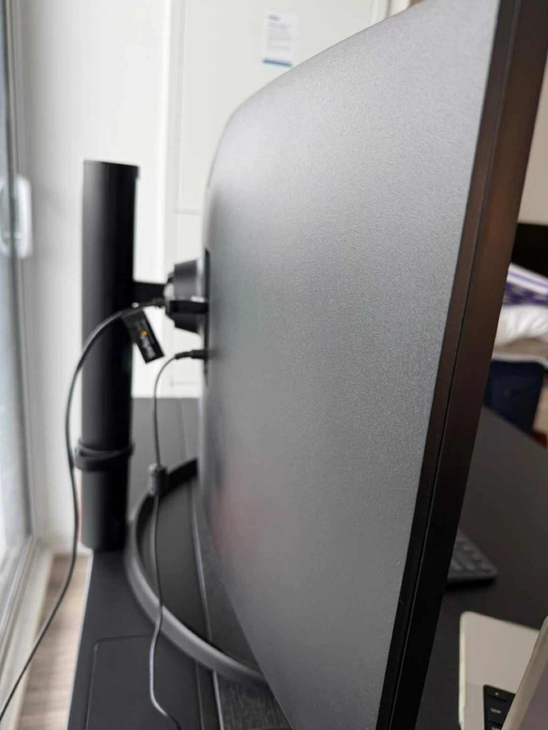 LG 34" 34WP65C-B UltraWide QHD Monitor - photo 4
