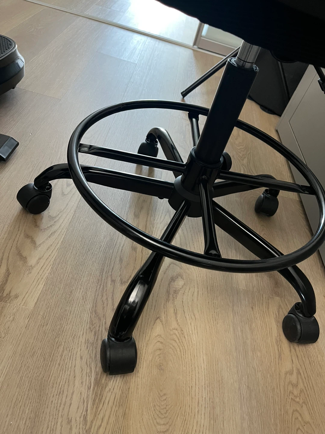 Black mesh office chair - photo 4