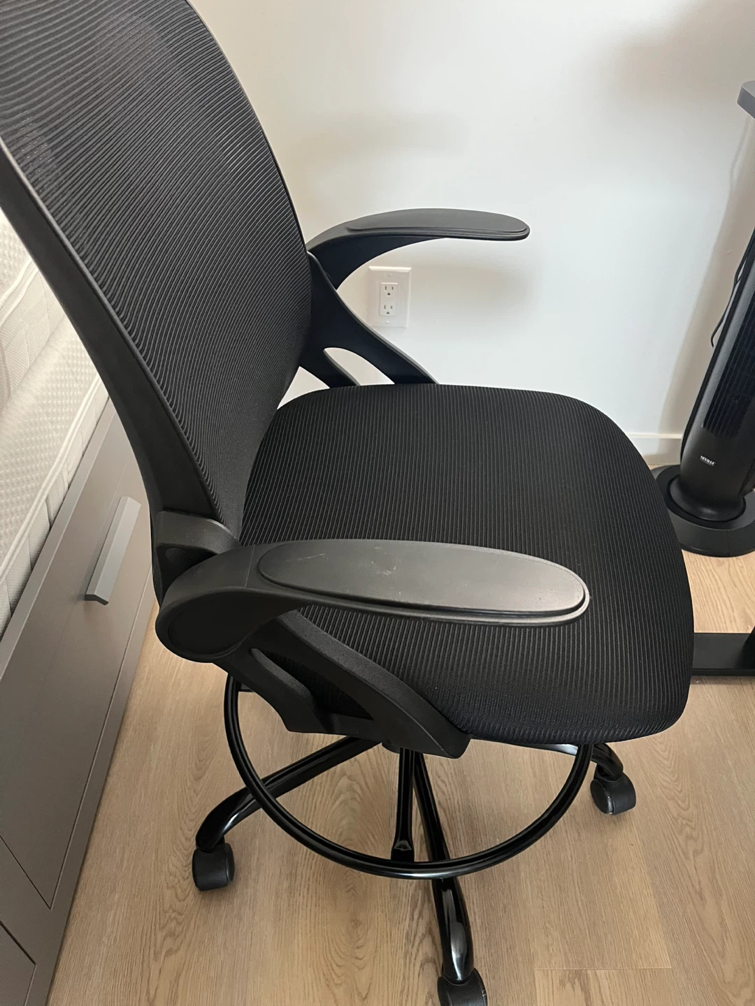 Black mesh office chair