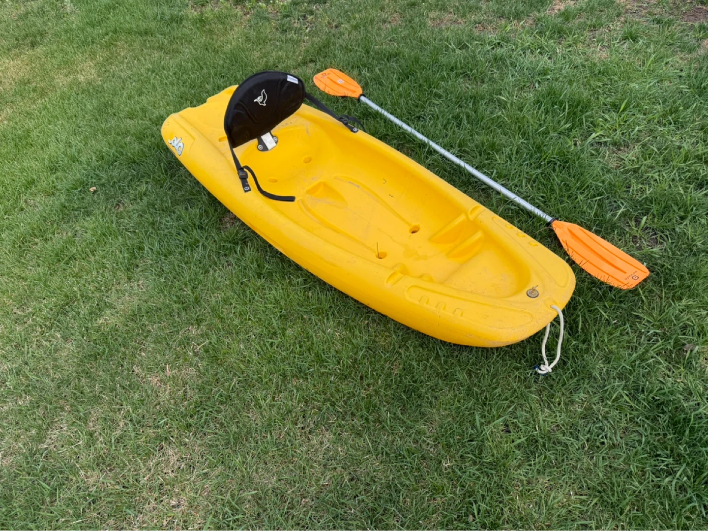 6ft youth kayak with added backrest
