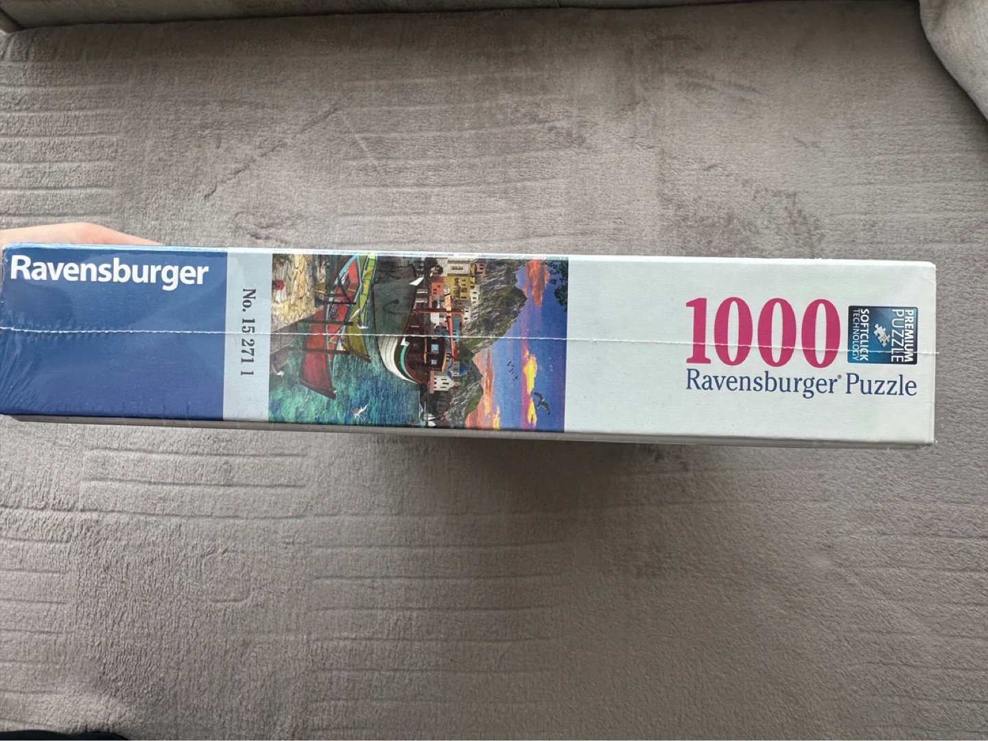 NEW Ravensburger 1000 Piece Puzzle - photo 3
