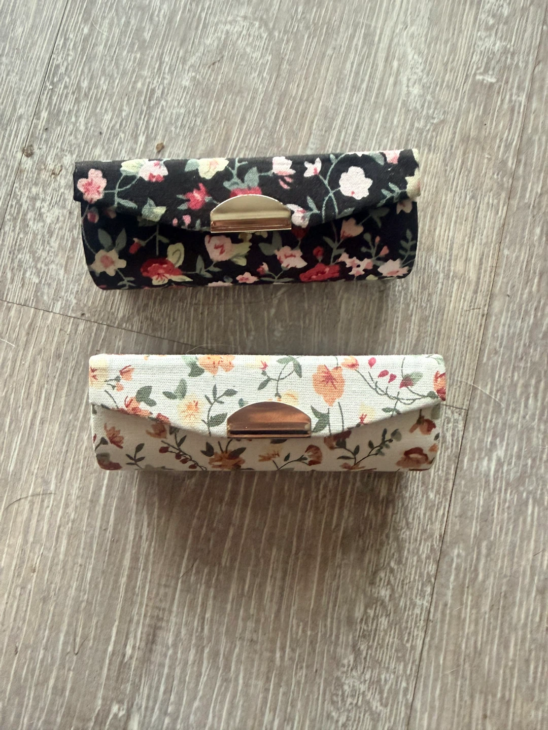 Brand new Floral Lipstick Holders with Mirror - Set of 2 - photo 3