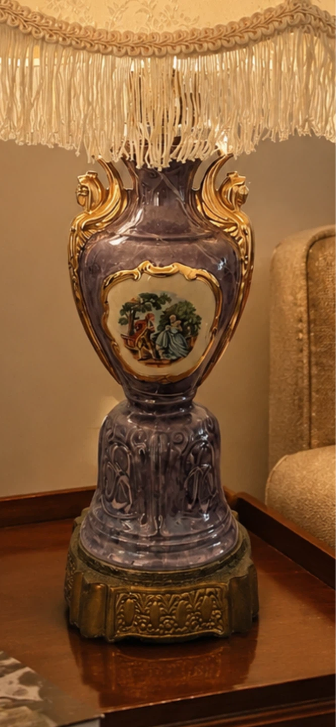 ✨ Beautiful Vintage Table Lamp – Rare & Elegant ✨ - photo 2
