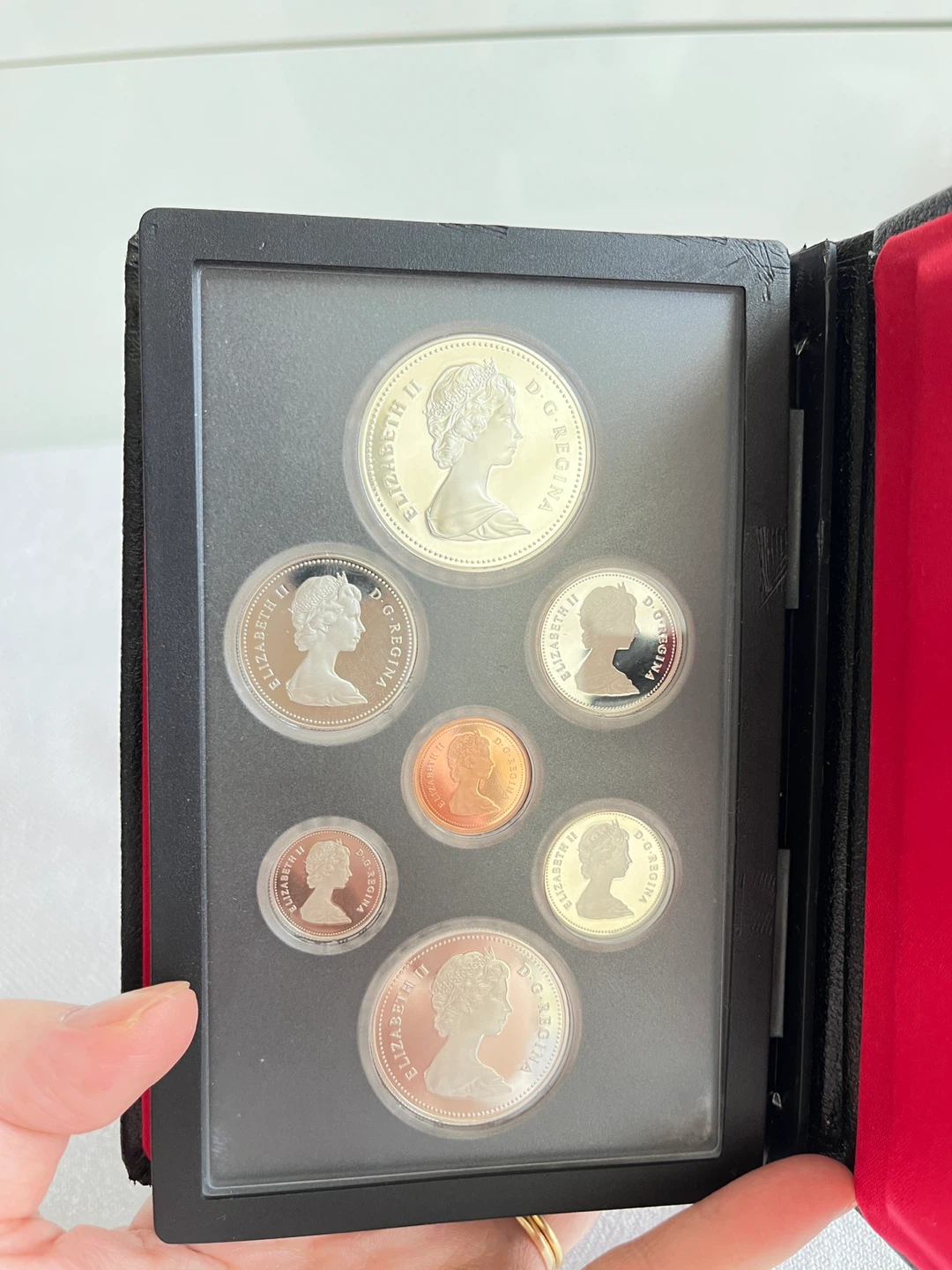 1982 Royal Canadian Mint Coin Set - photo 2