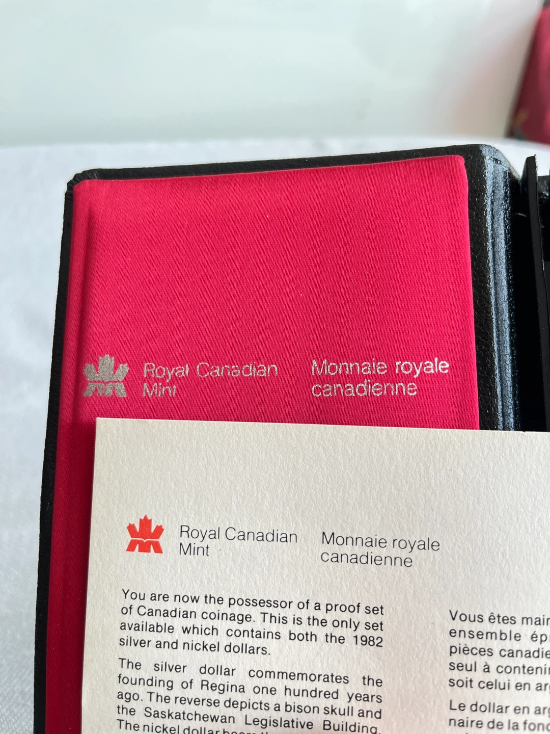 1982 Royal Canadian Mint Coin Set - photo 4