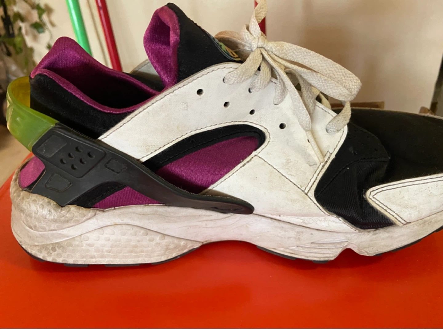 Nike Air Huarache DM8152-100 Sneakers - Size 14
