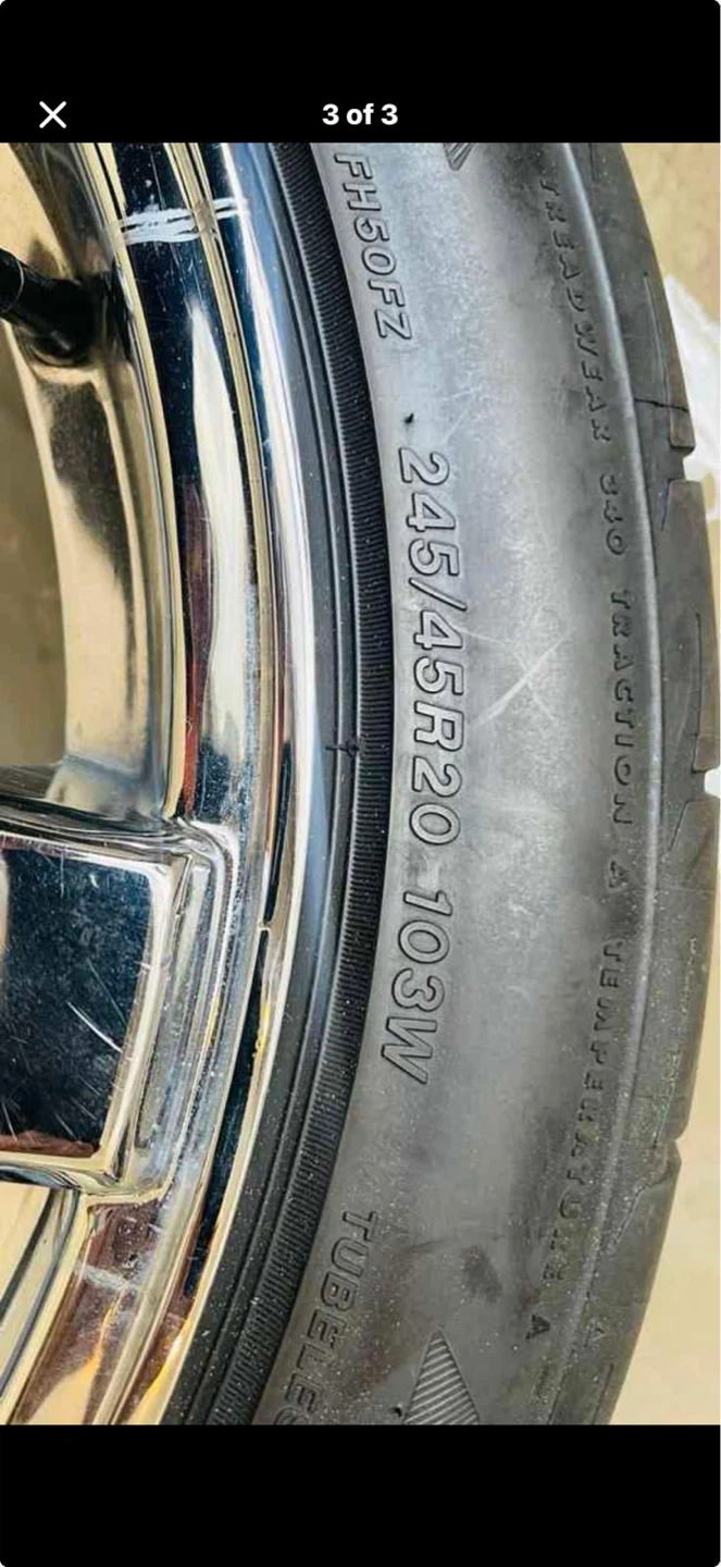4x Chrome Rims with Tires 245/45R20