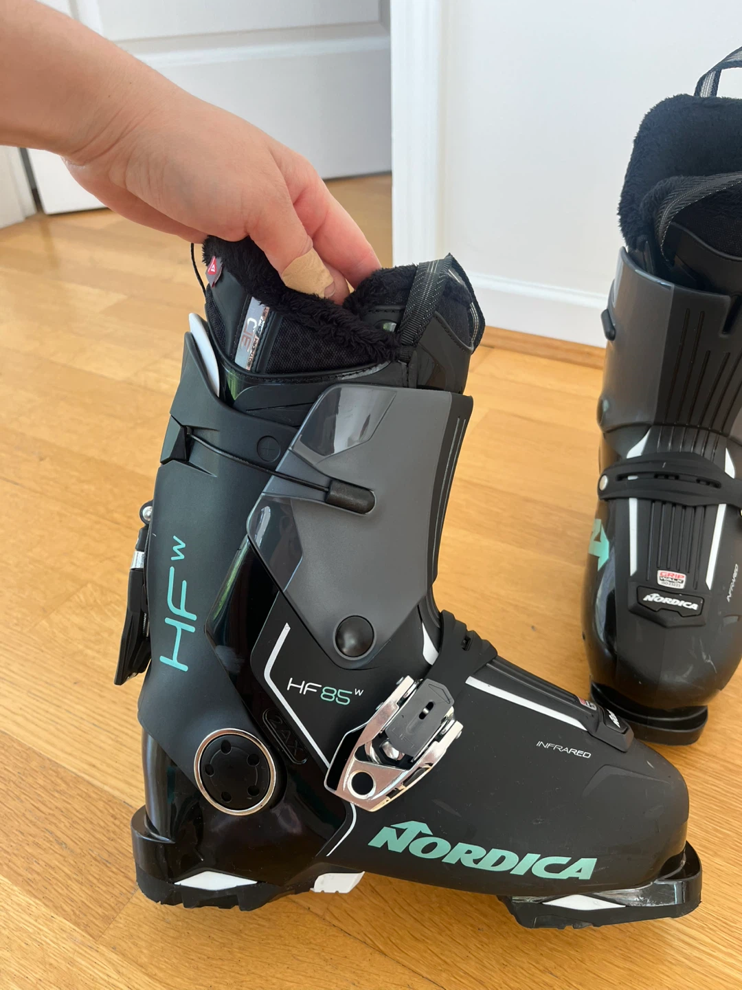 Nordica HF 85 W Ski Boots - photo 2