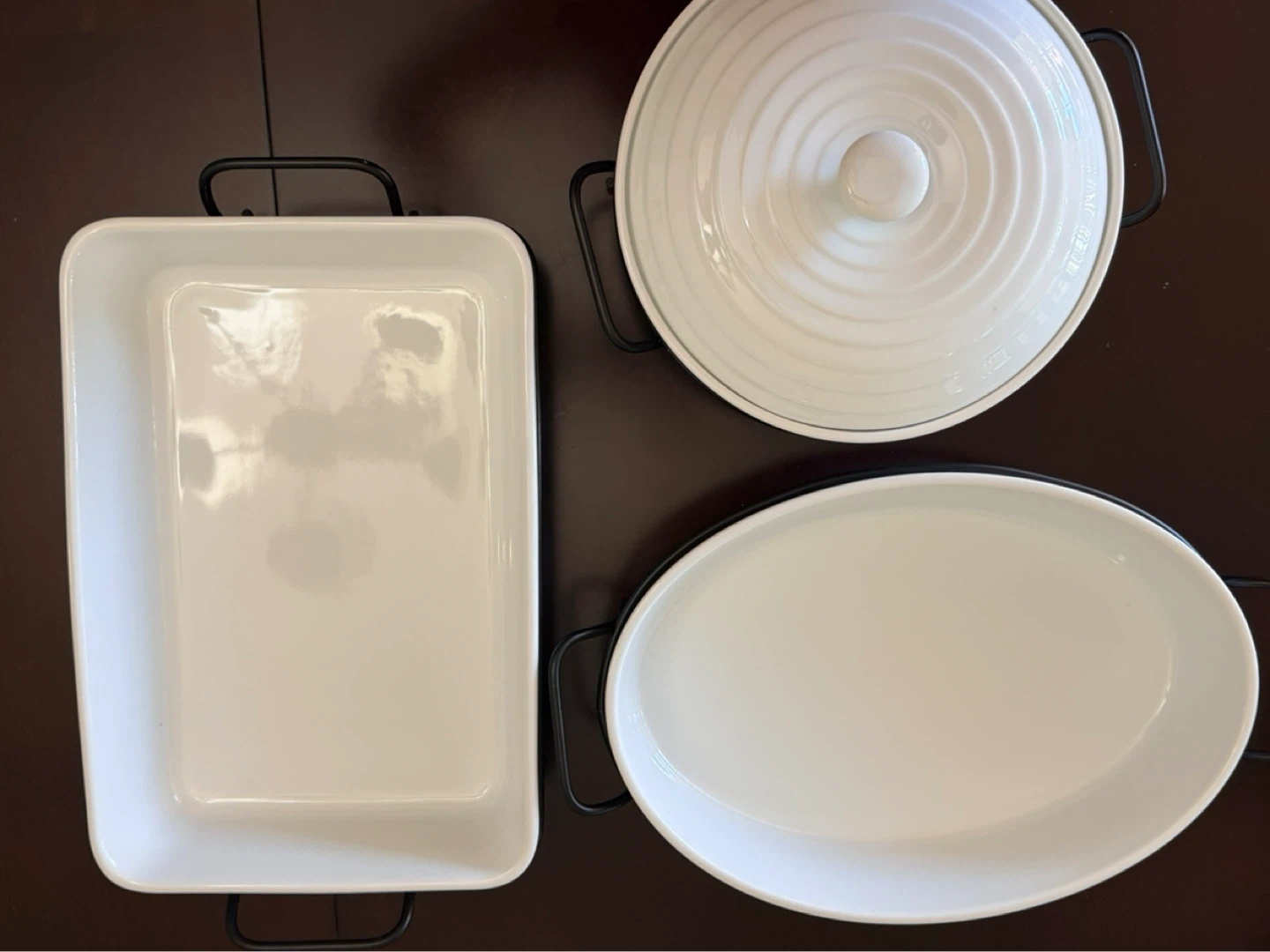 White Ceramic Baking Dish Set with Black Metal Holders