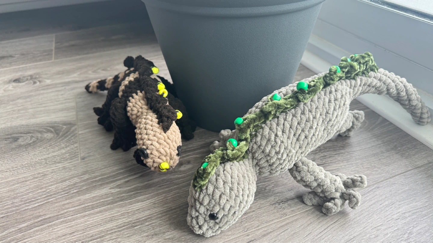 Handmade crochet iguanas emotional support fidget toys