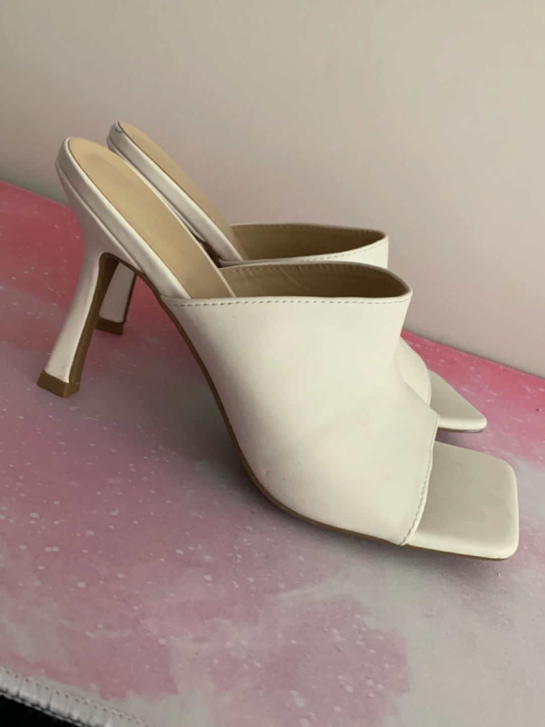 Forever 21 White Square Toe Heeled Mules - Size 7 - photo 2