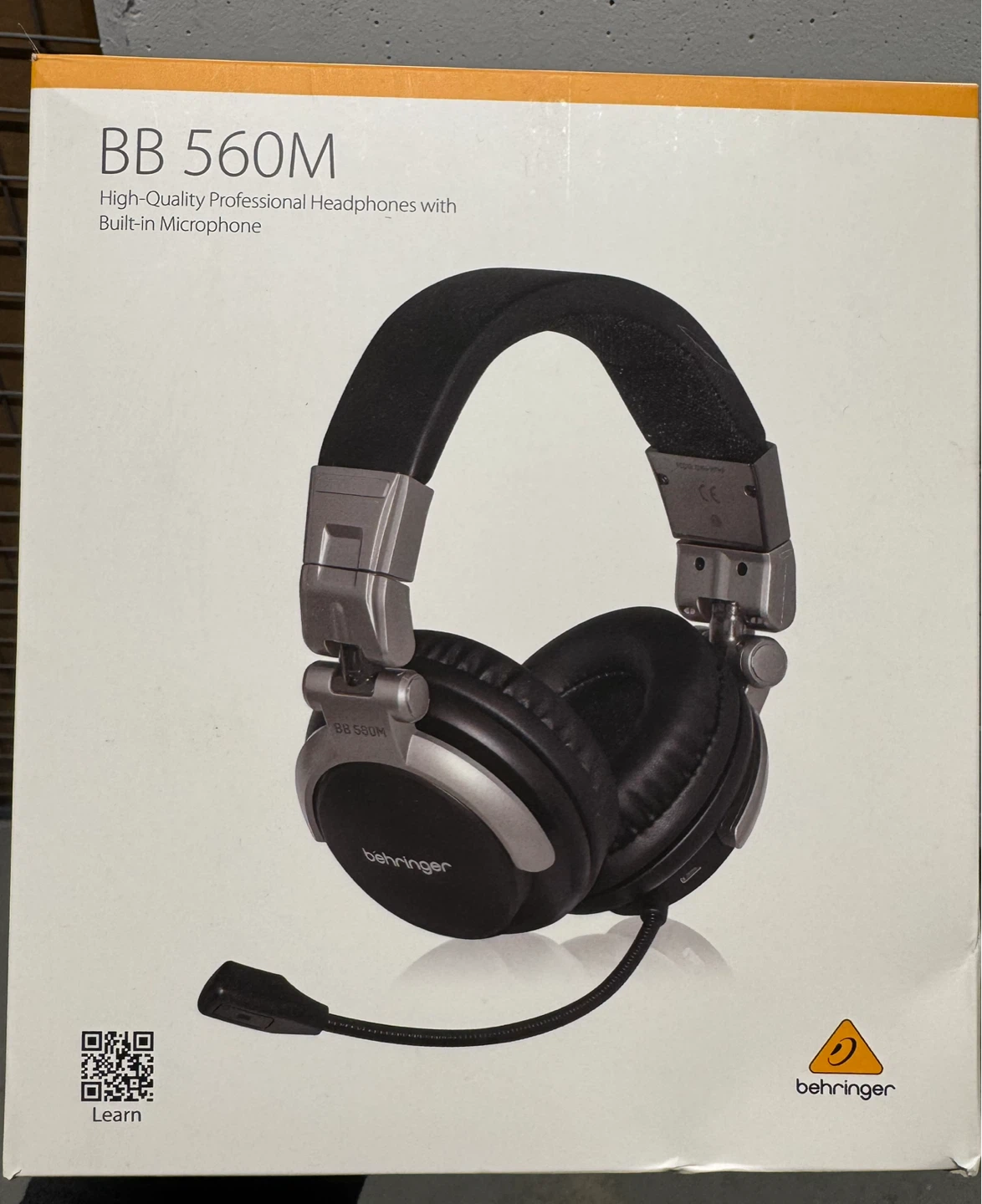 Behringer BB 560M High-Quality Headphones with Microphone