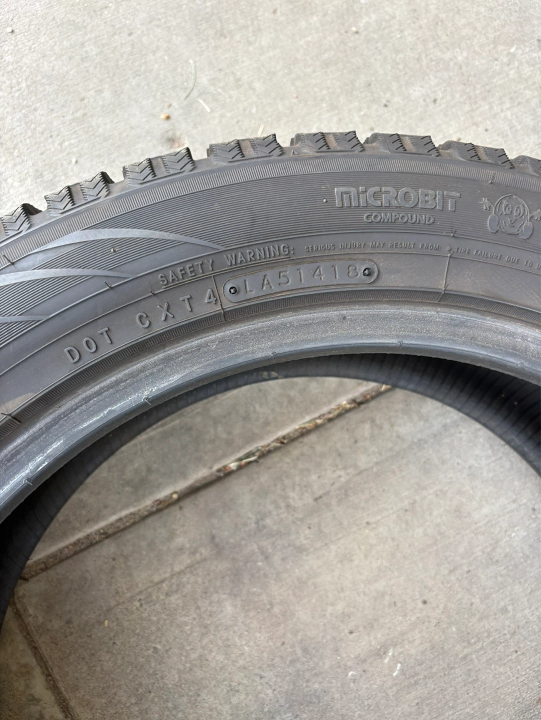 Toyo Observe GSI-6 Winter Tire P225/55R19 99H - photo 3