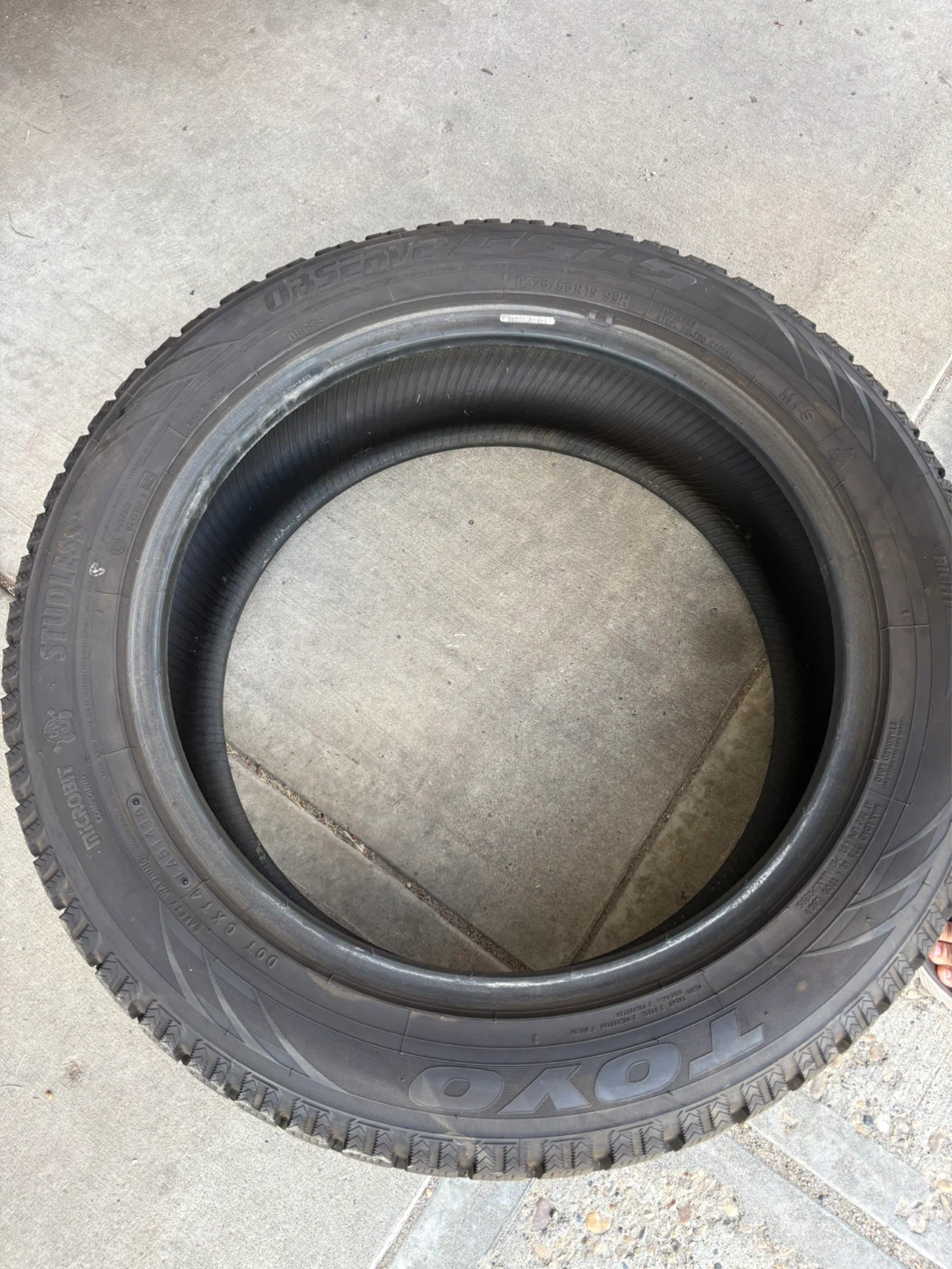 Toyo Observe GSI-6 Winter Tire P225/55R19 99H - photo 2
