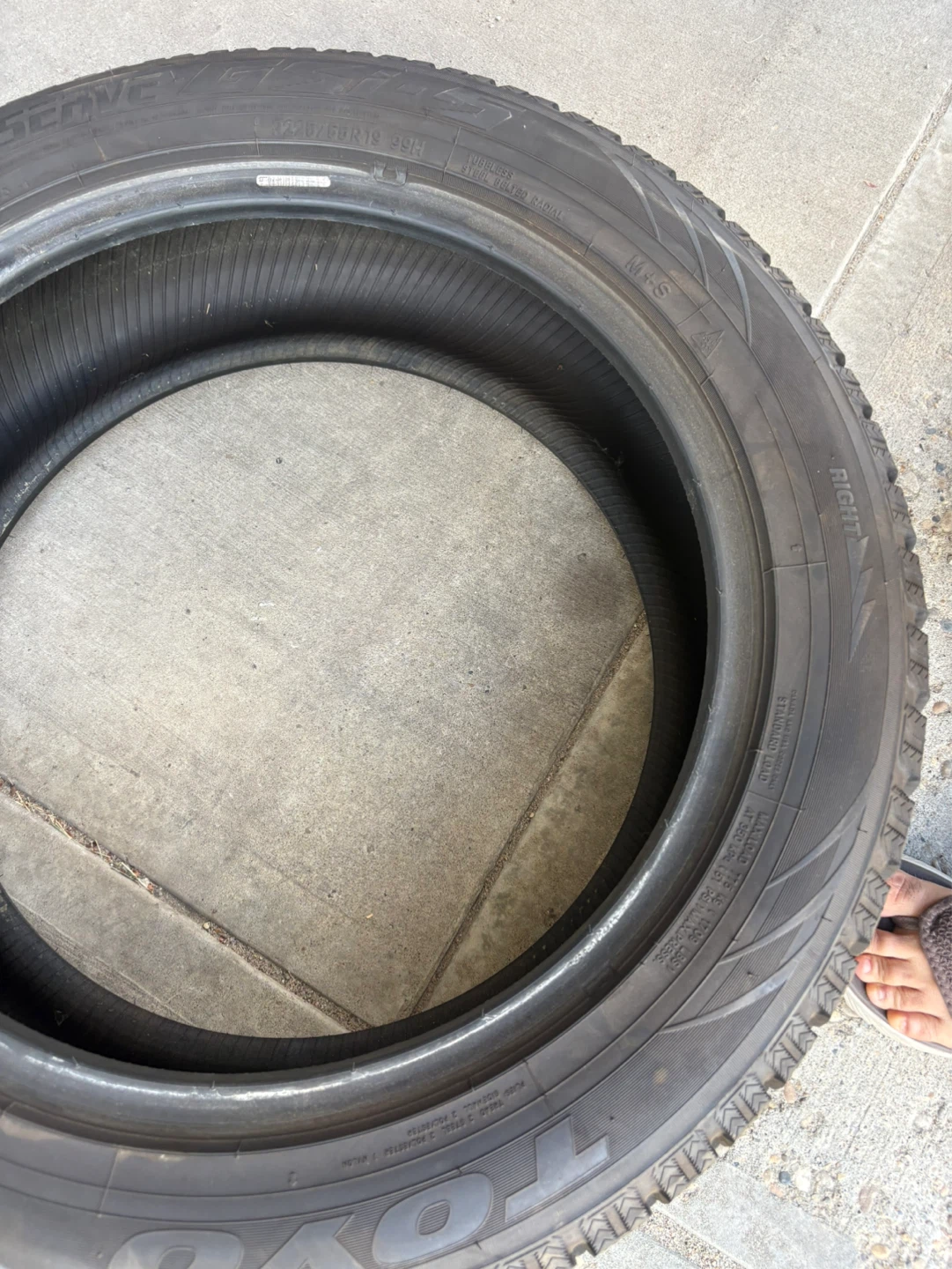 Toyo Observe GSI-6 Winter Tire P225/55R19 99H - photo 5