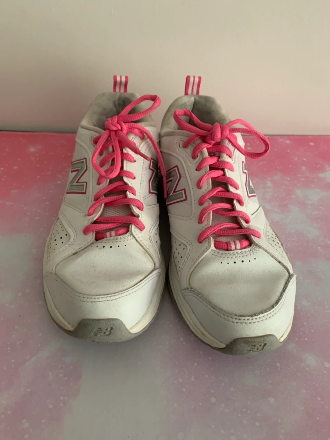 New Balance Women's Athletic Shoes White Pink Size 8 - photo 2