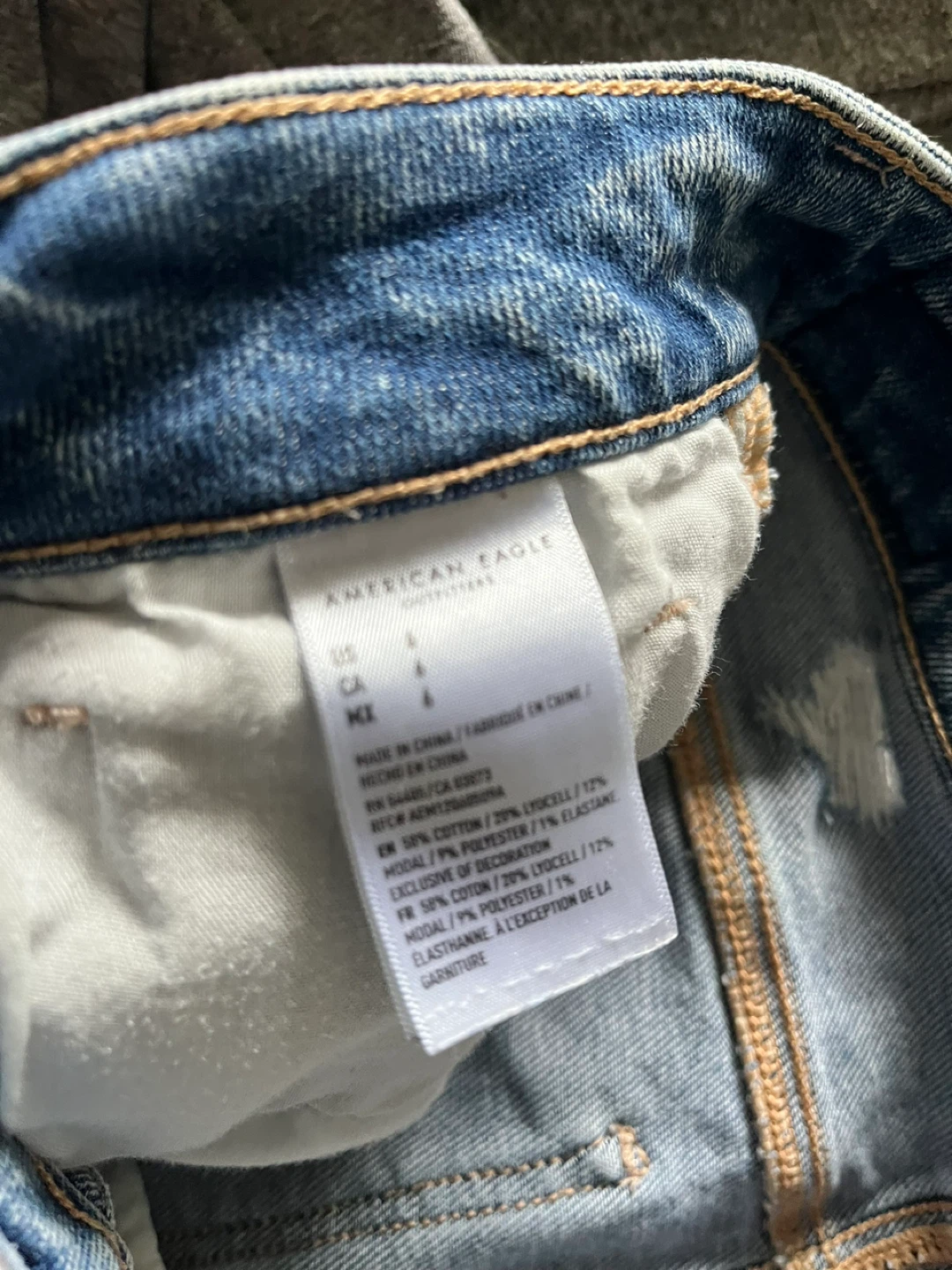 American Eagle Distressed Denim Shorts Size 6 - photo 5