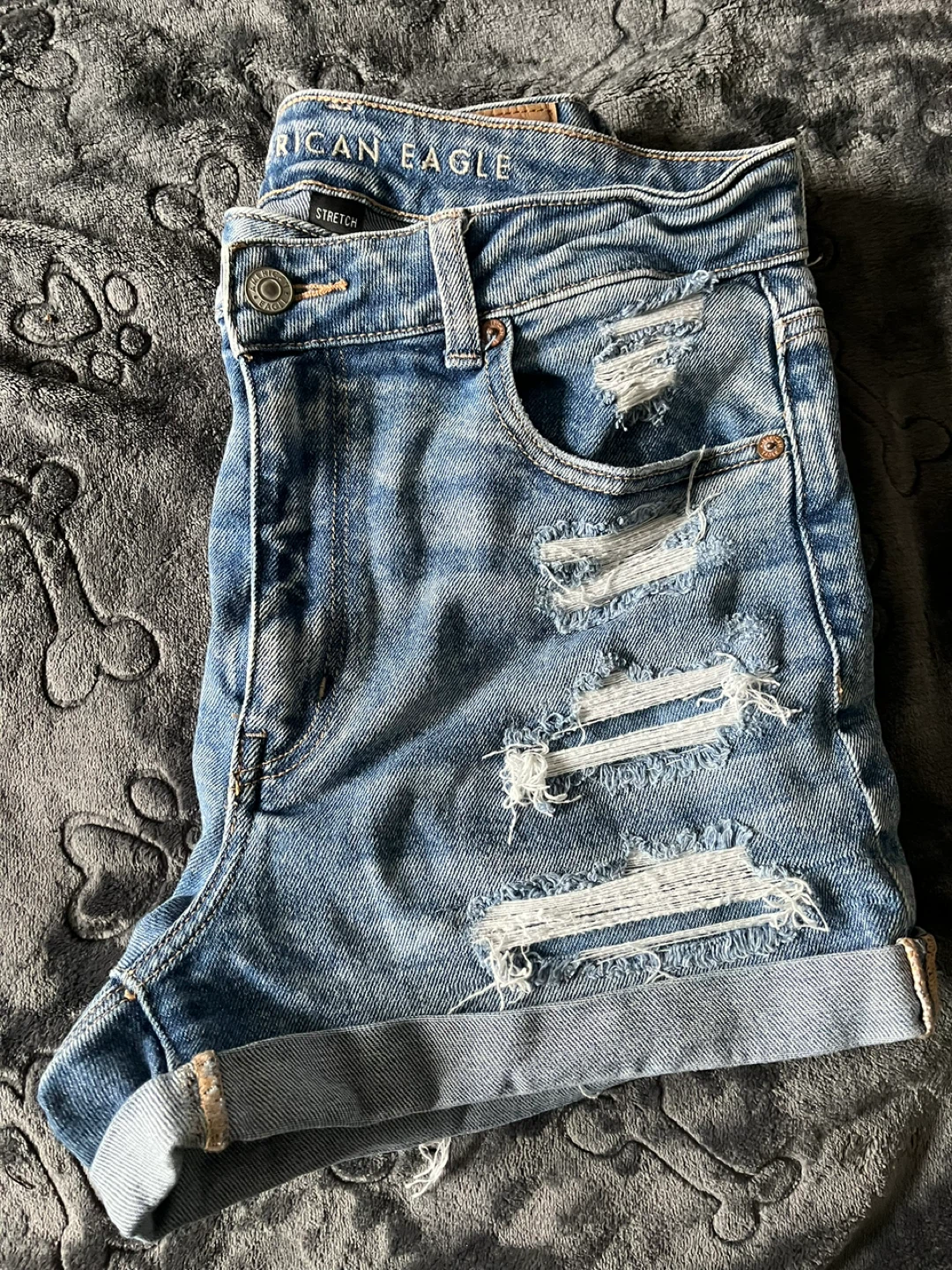 American Eagle Distressed Denim Shorts Size 6 - photo 3
