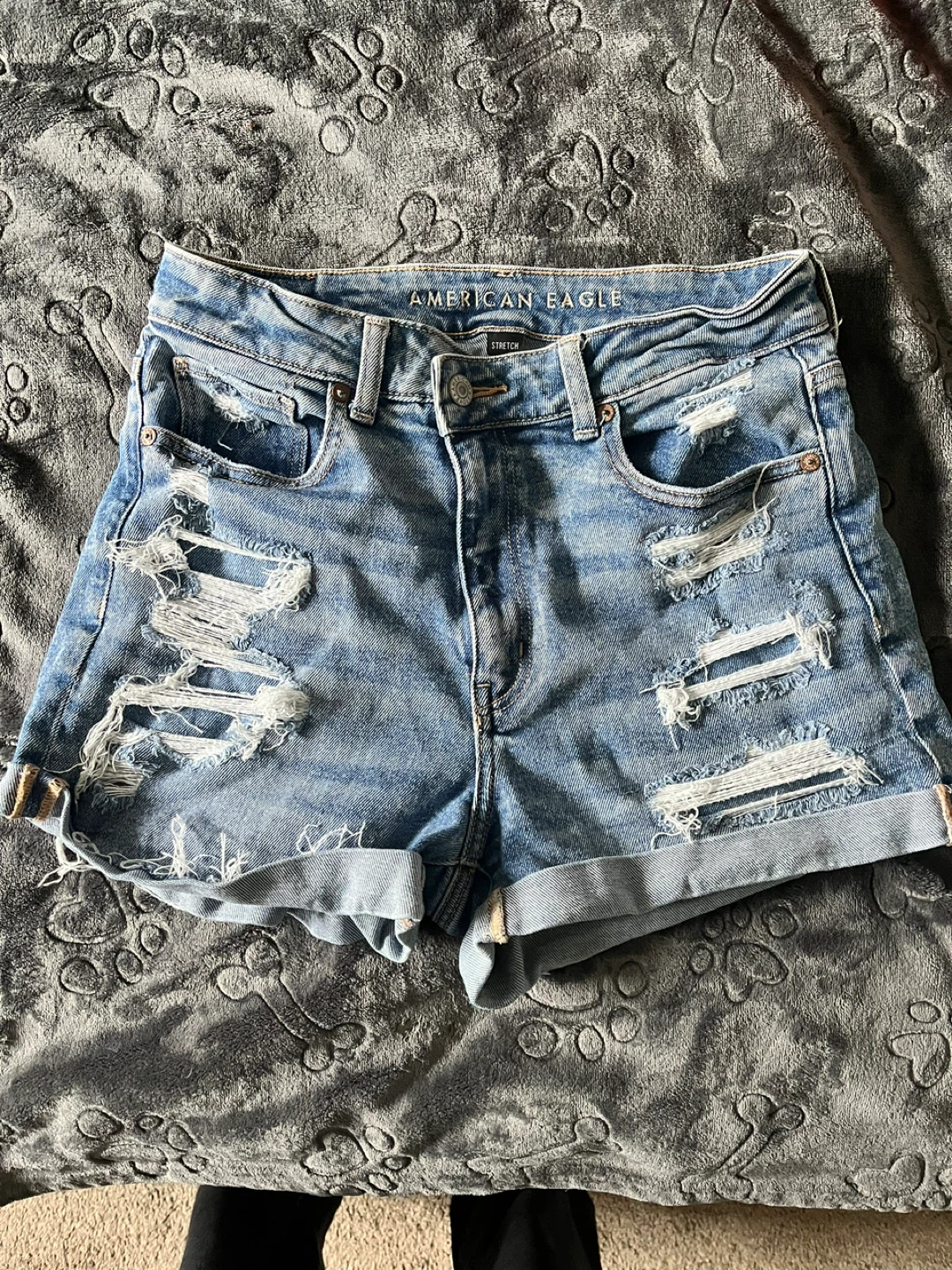 American Eagle Distressed Denim Shorts Size 6