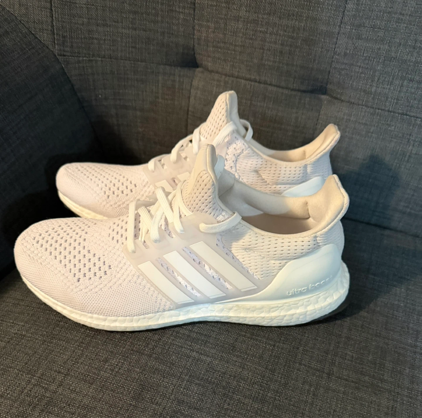 Adidas Ultraboost Running Shoes Size 9 - photo 3