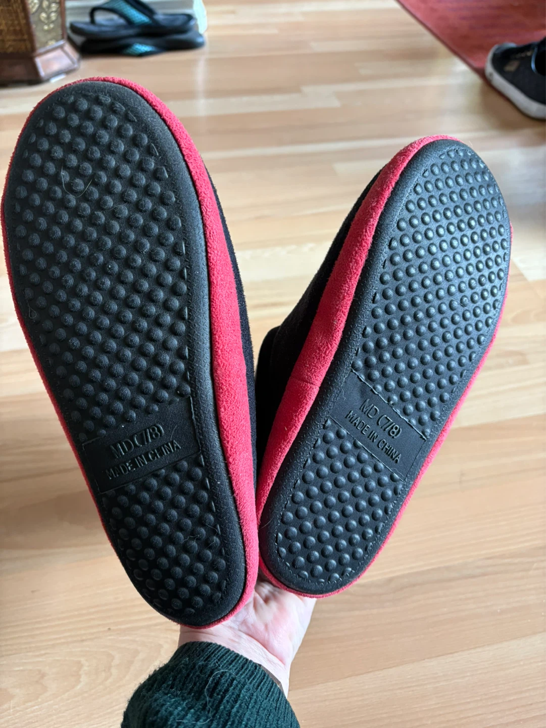 Fun Harley Quinn Slippers Size Medium 7/8 $5 firm - photo 3