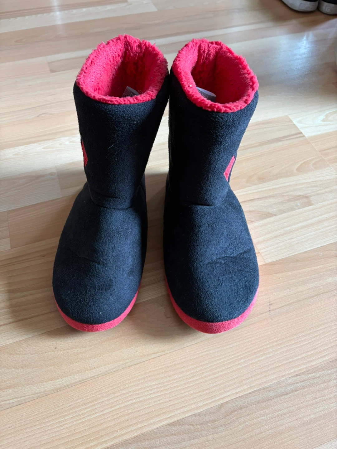 Fun Harley Quinn Slippers Size Medium 7/8 $5 firm - photo 2