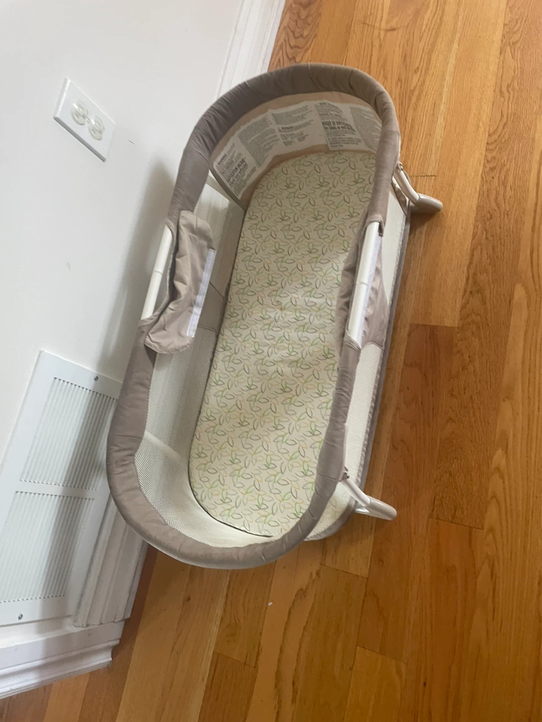 Summer Sure & Secure Sleeper foldable bassinet