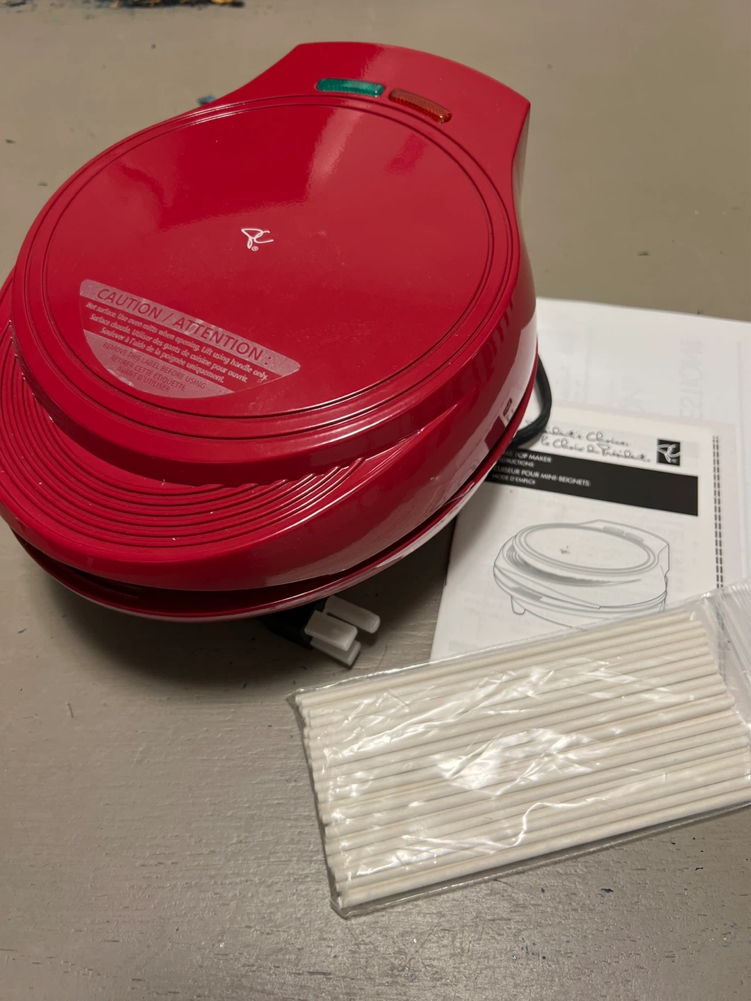 Cake Pop Maker with 16 Non-Stick Cavities