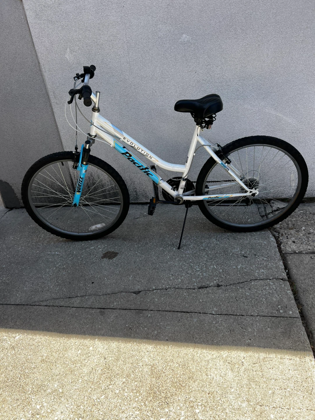 Pacific Evolution Women's Mountain Bike