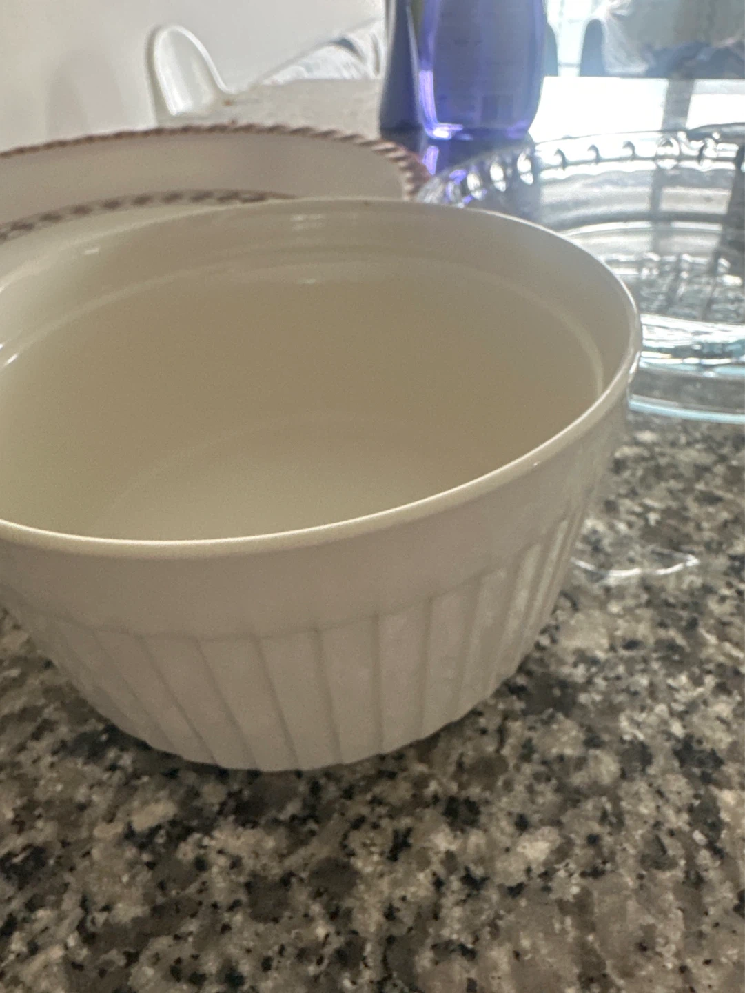 Pyrex Pie Plate and White Ramekin Dish - photo 2