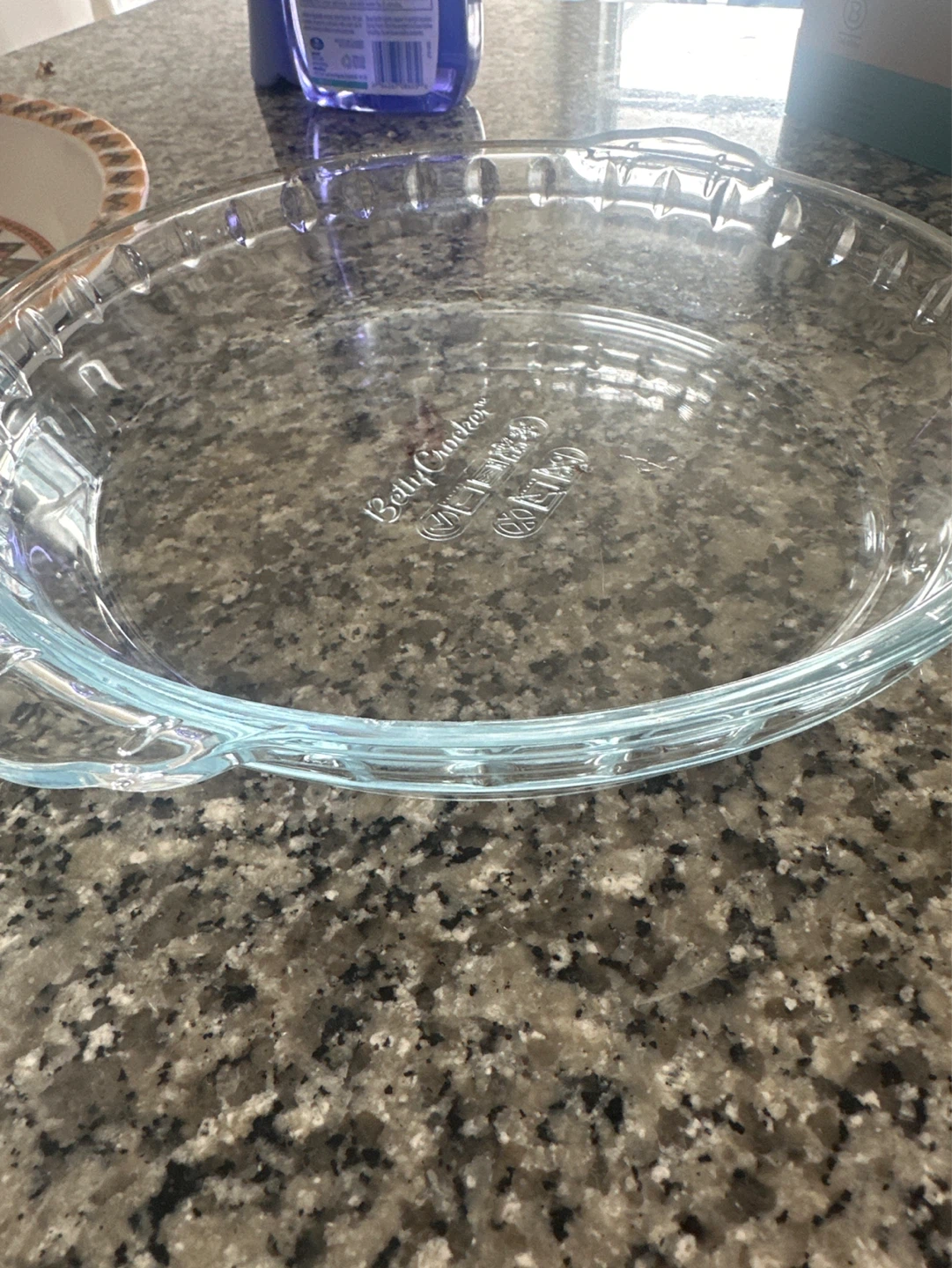 Pyrex Pie Plate and White Ramekin Dish - photo 3
