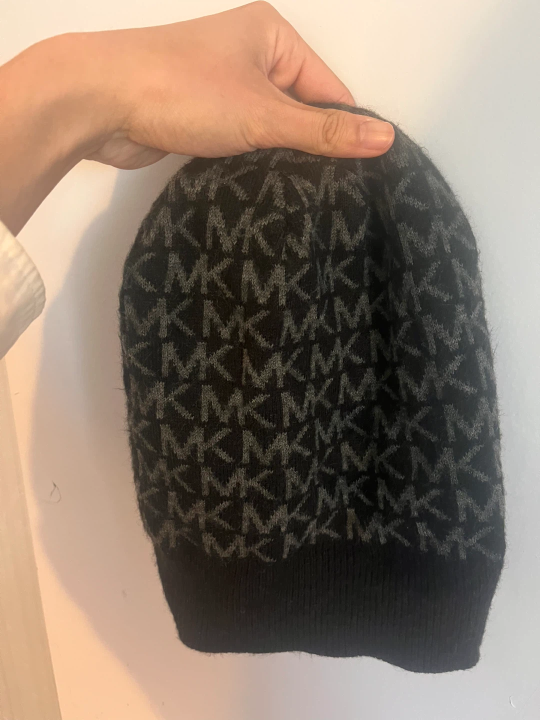 Michael Kors MK Pattern Beanie Hat - photo 3