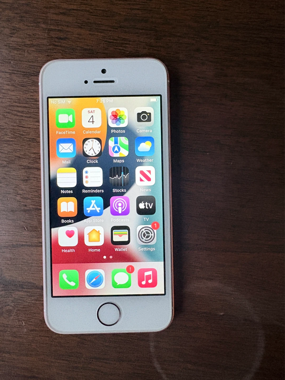 iPhone SE-32 GB