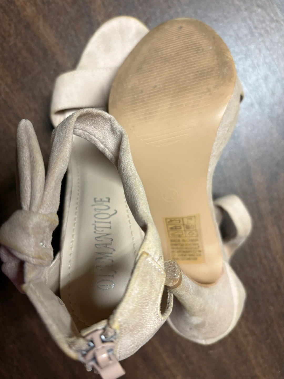 OLAMANTIQUE Beige Suede Bow Heels 👠 sz 36 - photo 4
