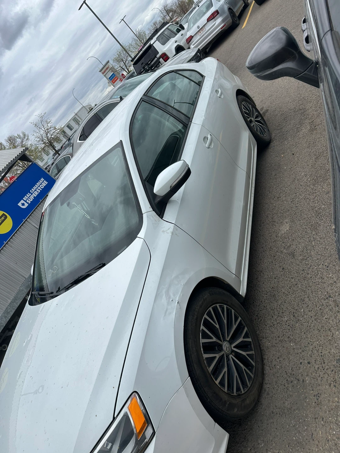 White Volkswagen Jetta TSI - photo 4