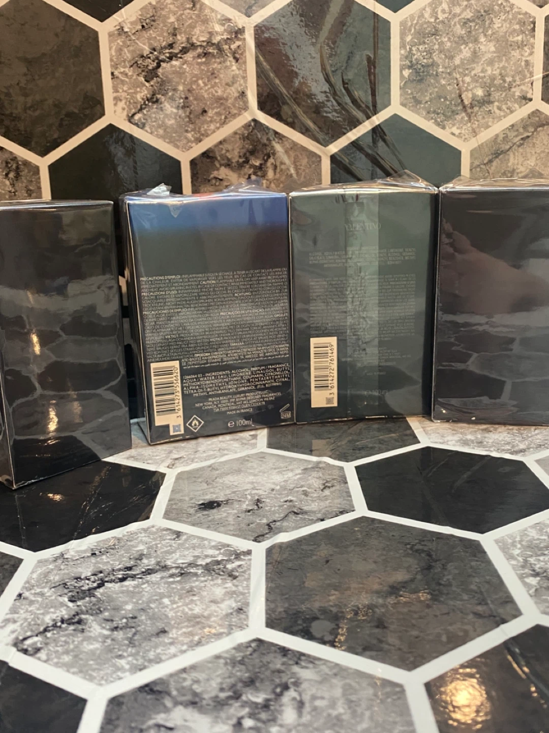 Mens clogan bundle for sale - photo 2