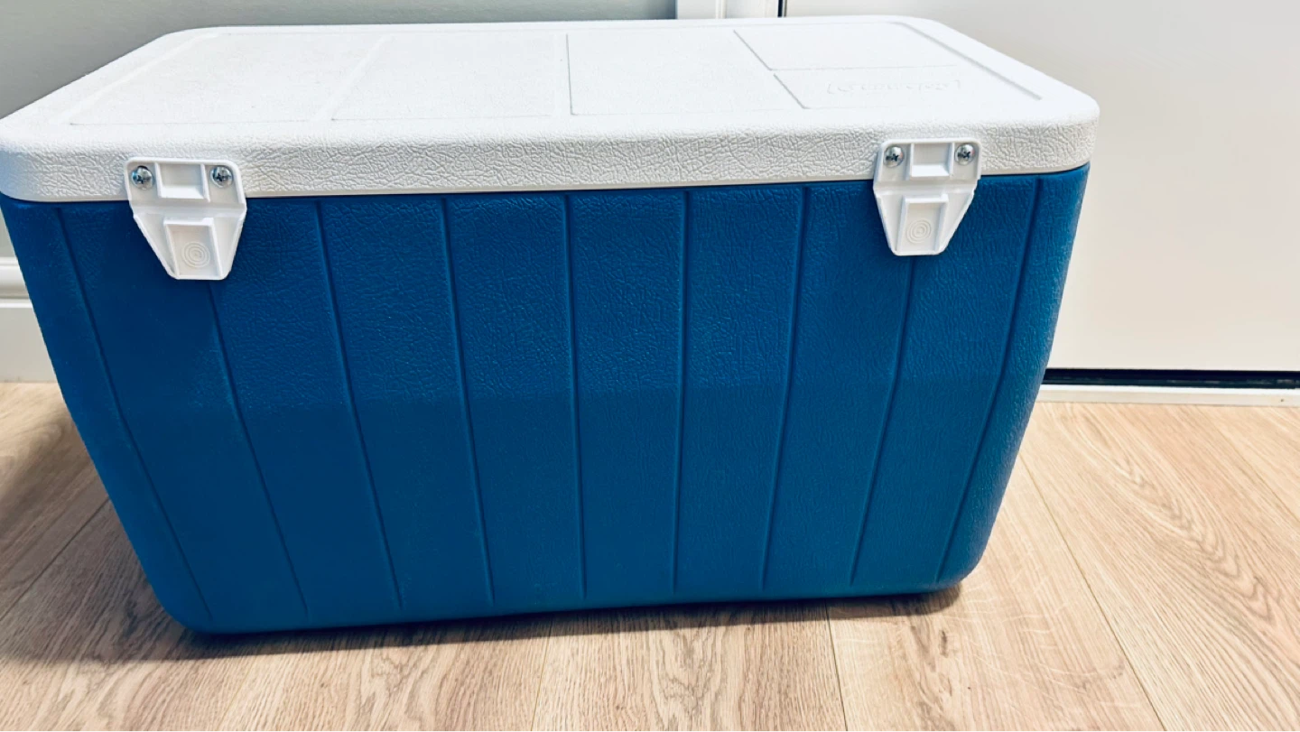 Coleman Cooler / Ice Chest – Blue & White - photo 3