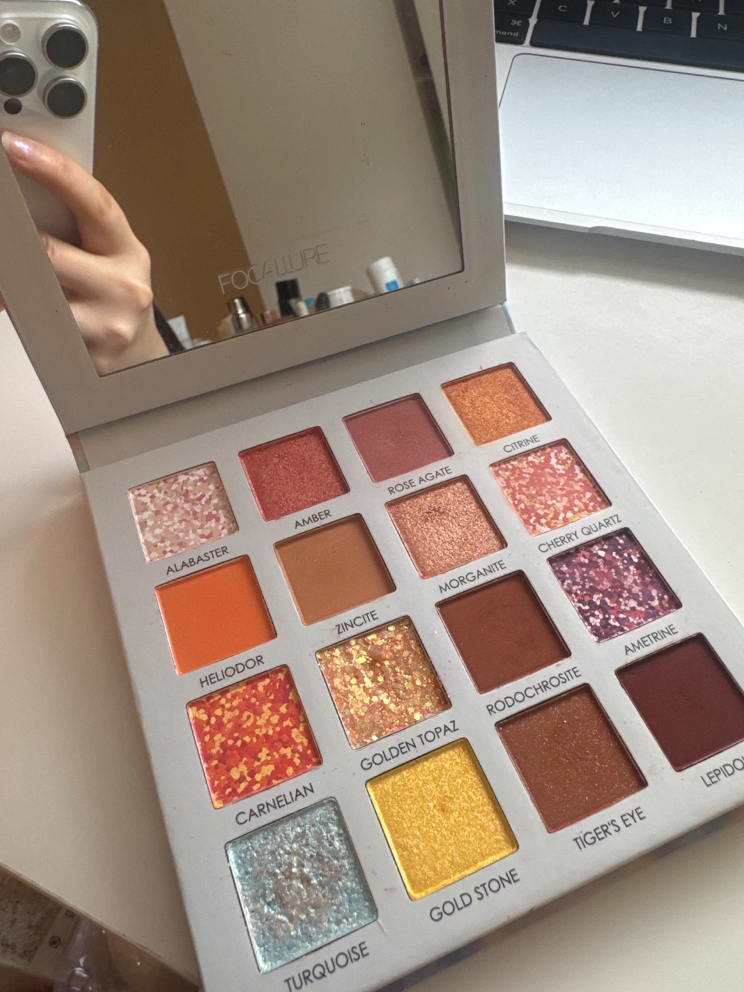 Focallure 16 Colour Crystal Impressionism Eyeshadow Palette