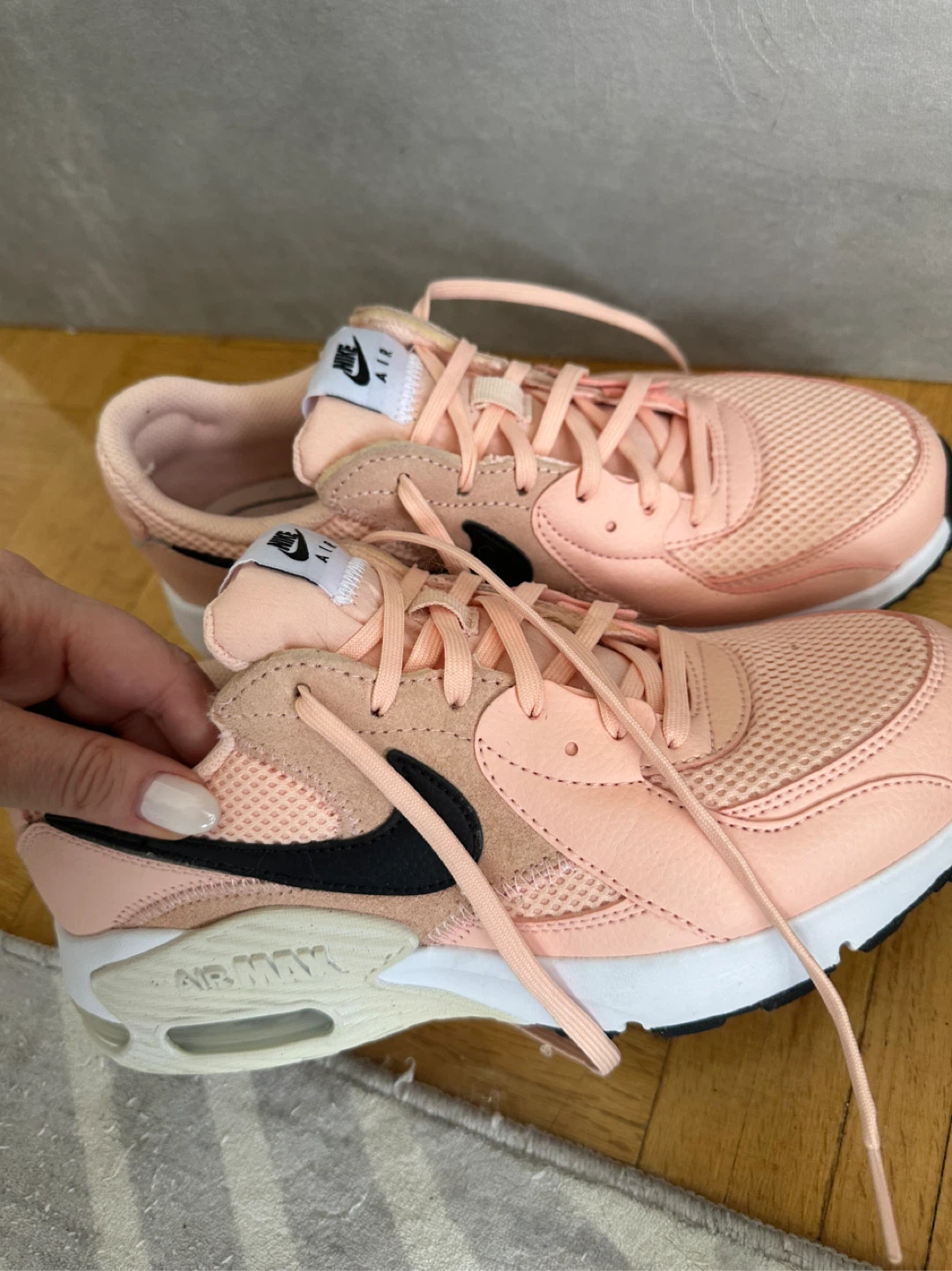 Nike Air Max 90 Women's Shoes - Pink (size 8)