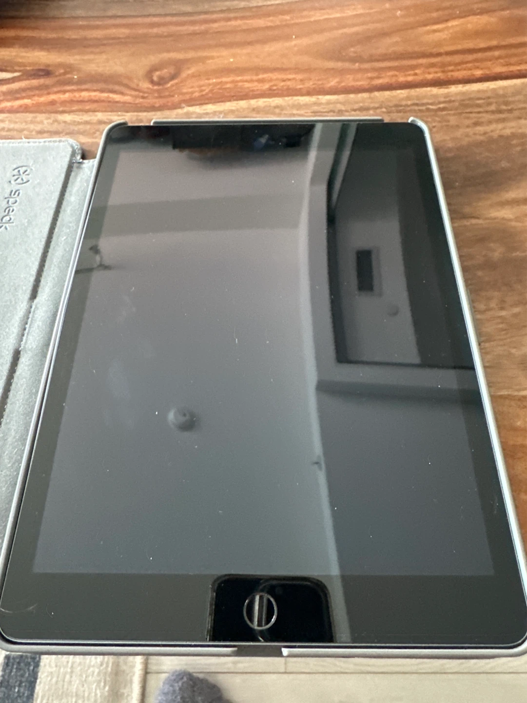 Apple iPad 9th Gen Wi-Fi 10.2" (2021) - photo 2