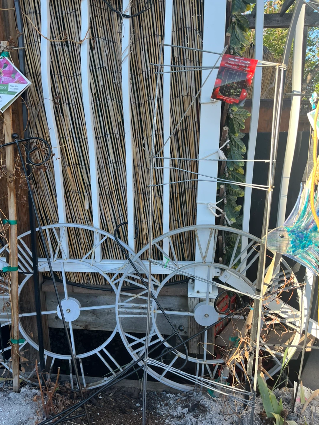 Free Garden metal Clock